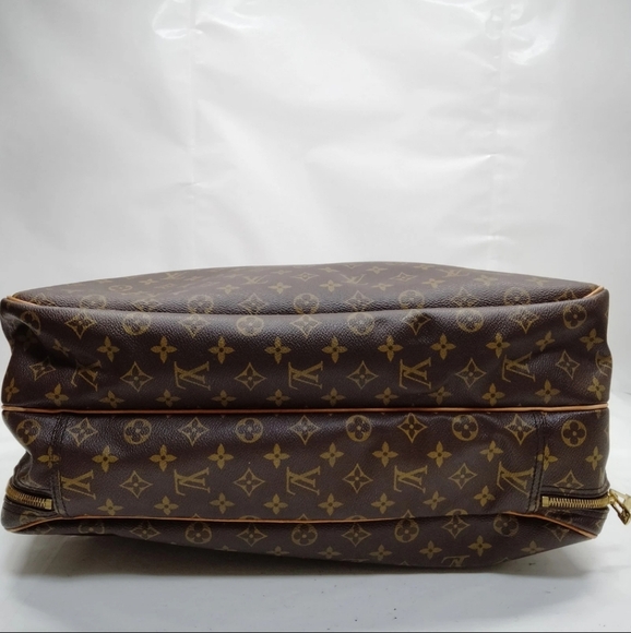 085. Louis Vuitton Monogram Alize Travel Bag - Picture 4 of 9